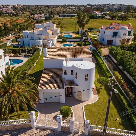 Modern In Albufeira With Private Swimming Pool Villa *